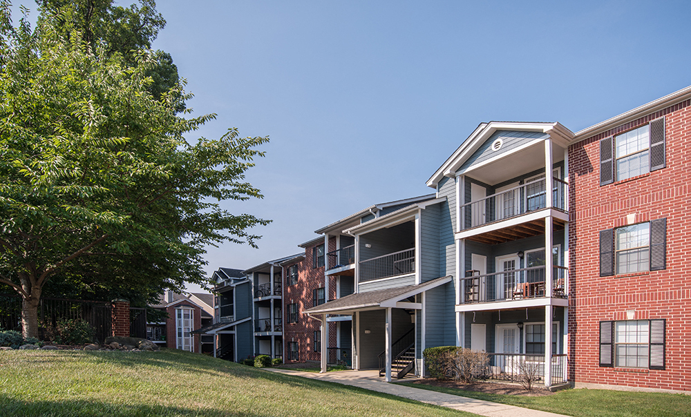 Photos and Video of Rolling Brook Village in Woodbridge, VA